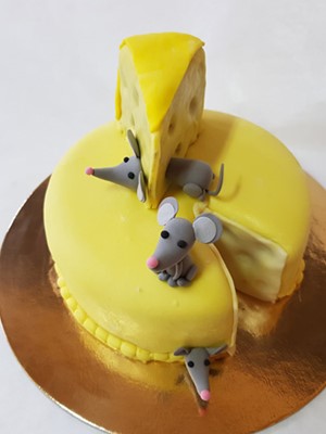Dječja torta sivi mišek sa sirom